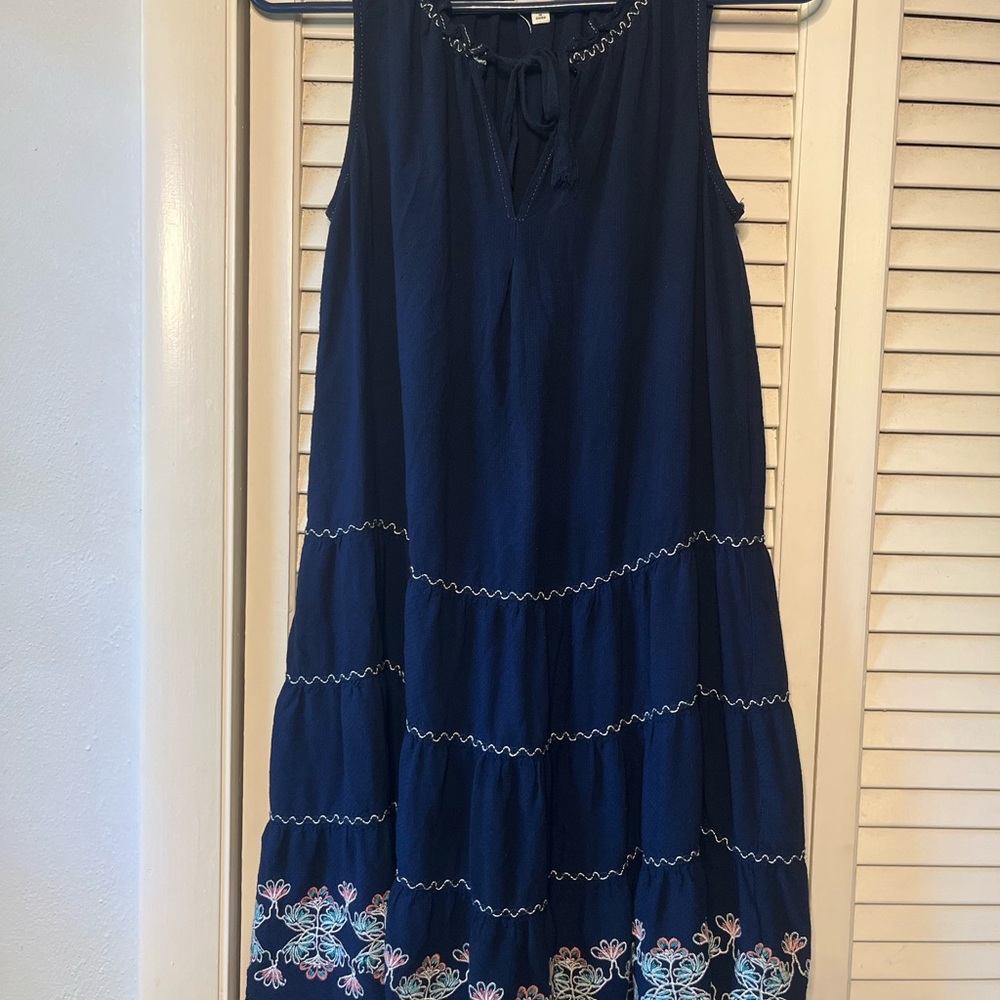 EUC Max Studio Embroidered Casual Mini Dress Navy Embroidered Womens Small $118